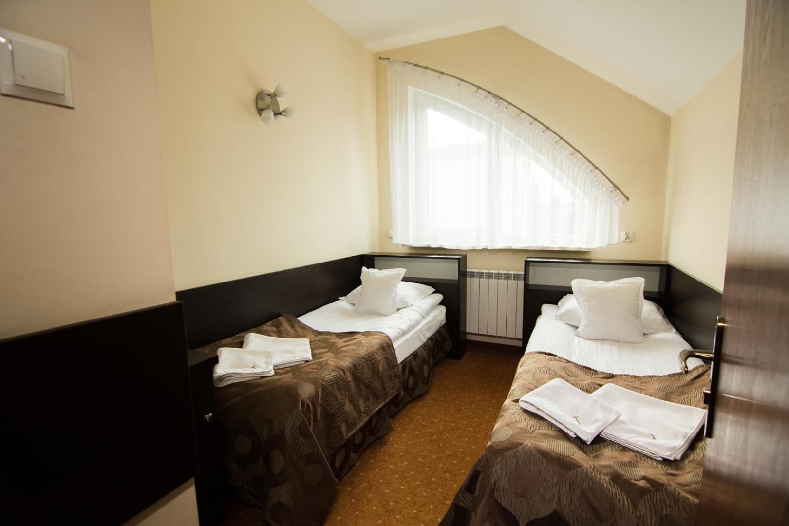 Hotel Trojka Przemysl Exterior photo